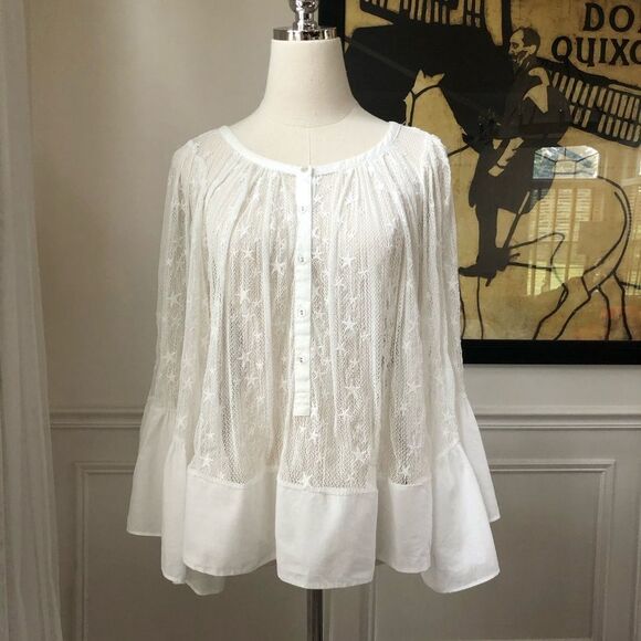 Anthro Akemi + Kin White Star Bell Sleeve Top S - Picture 3 of 11